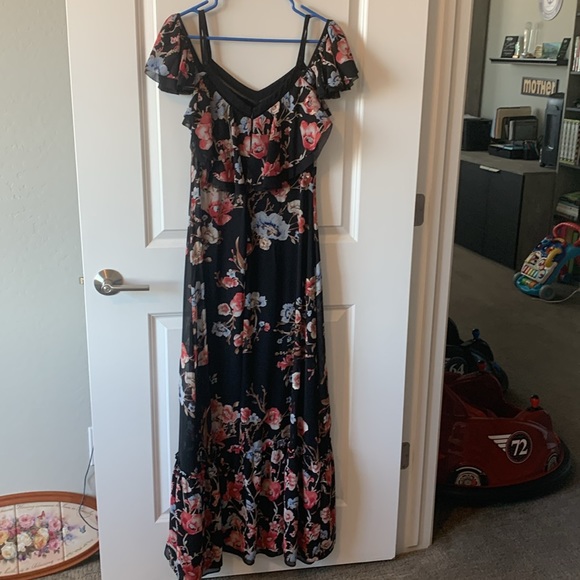 White House black market drsss - Picture 3 of 4